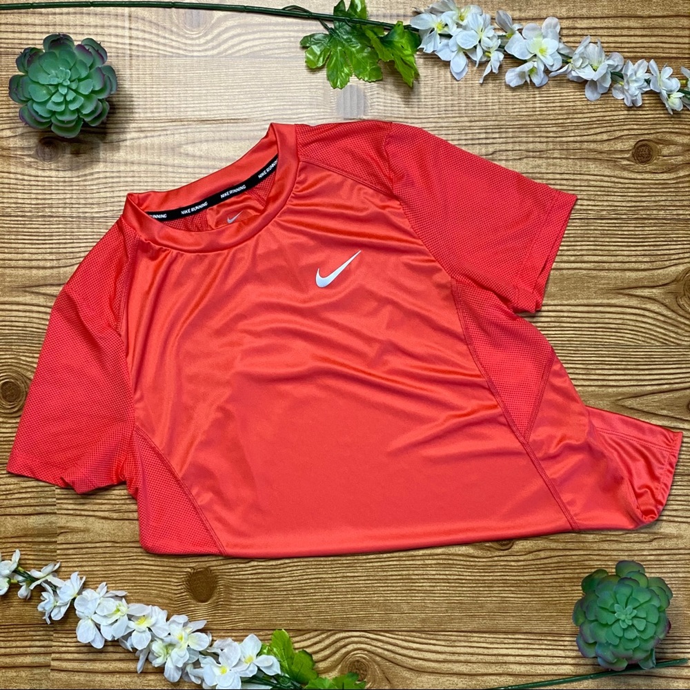 Women's Short-Sleeve Pink Running Top